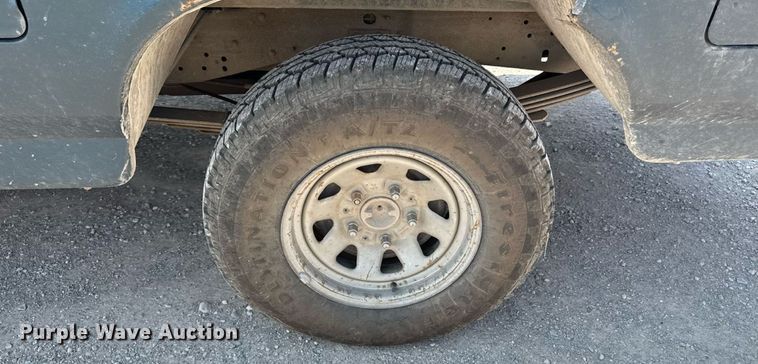 image for item ED4428 1994 Ford F150 pickup truck