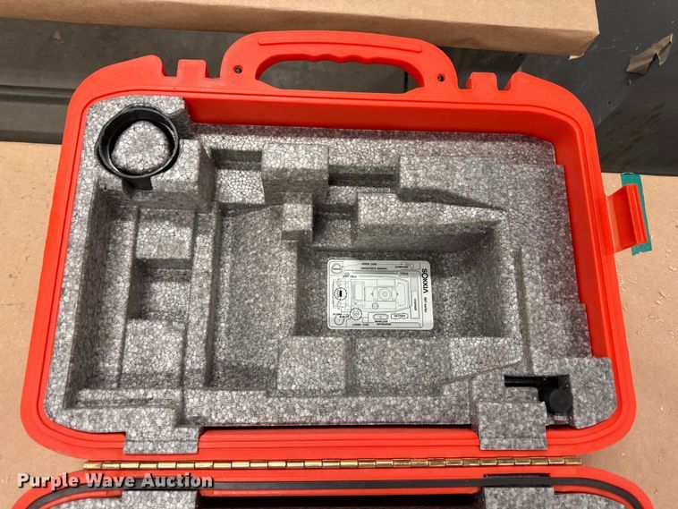 image for item ED4433 Sokkia  Set530R  surveying equipment