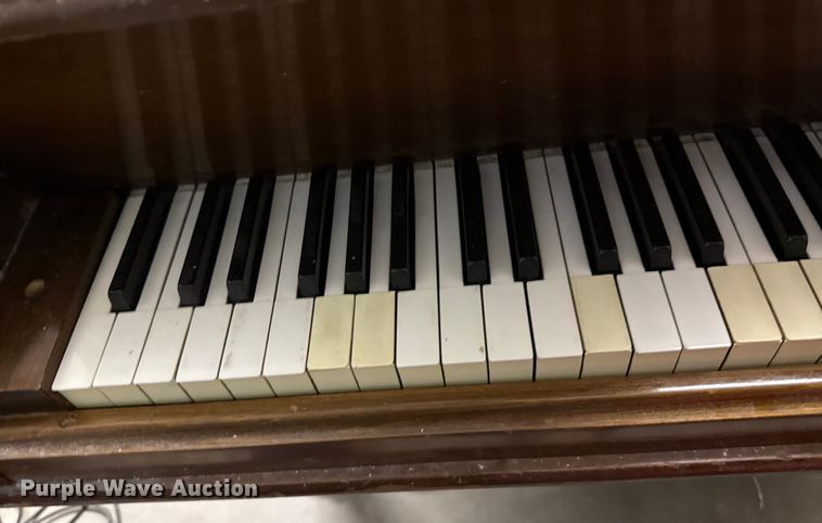 image for item ED4442 (2) pianos