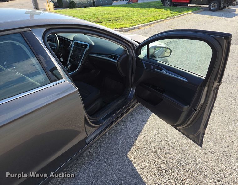 image for item EF1723 2014 Ford Fusion 