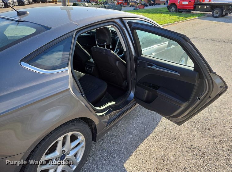 image for item EF1723 2014 Ford Fusion 