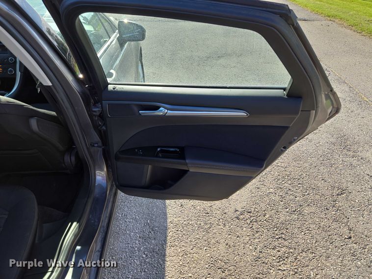 image for item EF1723 2014 Ford Fusion 