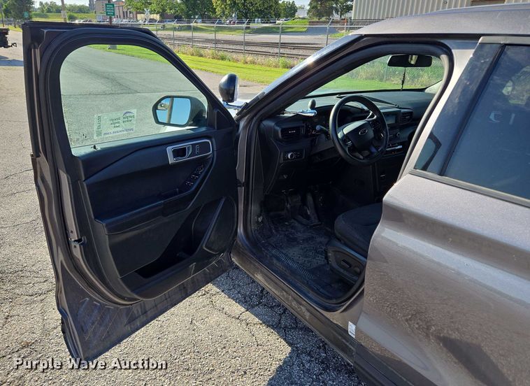 image for item EF1725 2020 Ford Explorer Police Interceptor SUV