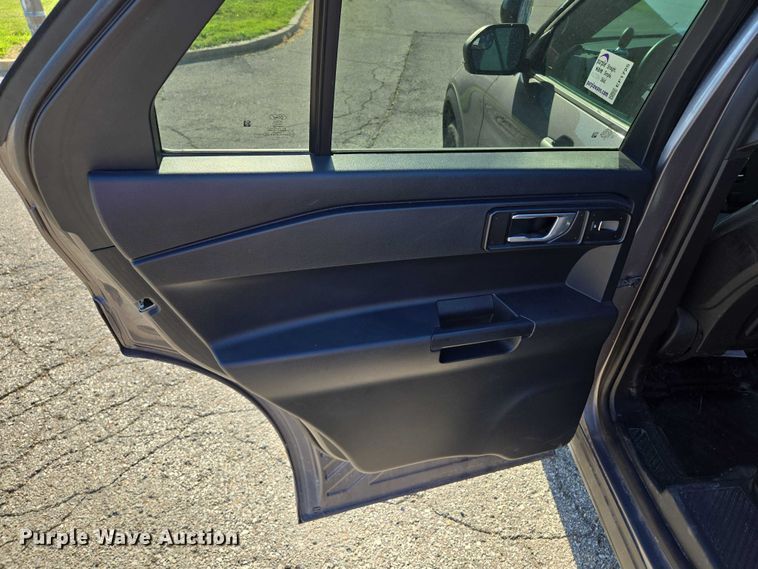 image for item EF1725 2020 Ford Explorer Police Interceptor SUV