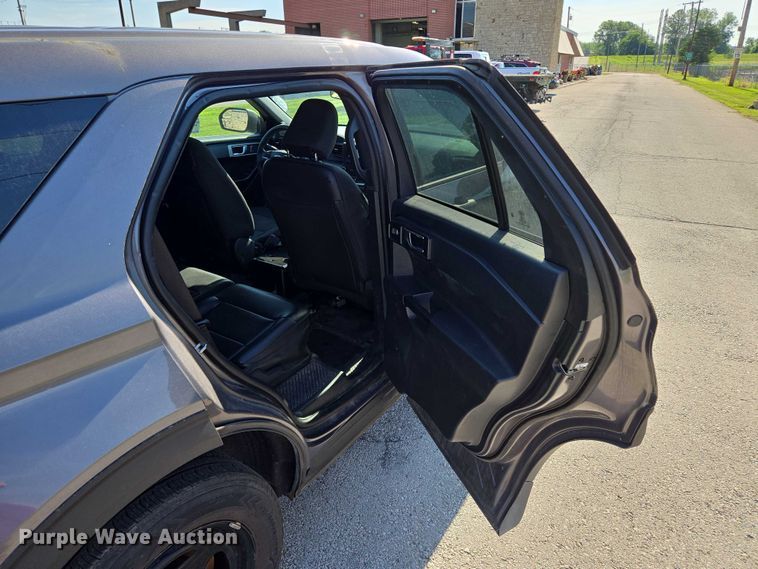 image for item EF1727 2021 Ford Explorer Police Interceptor SUV