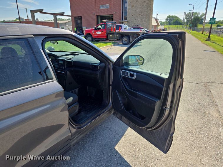 image for item EF1728 2020 Ford Explorer Police Interceptor SUV