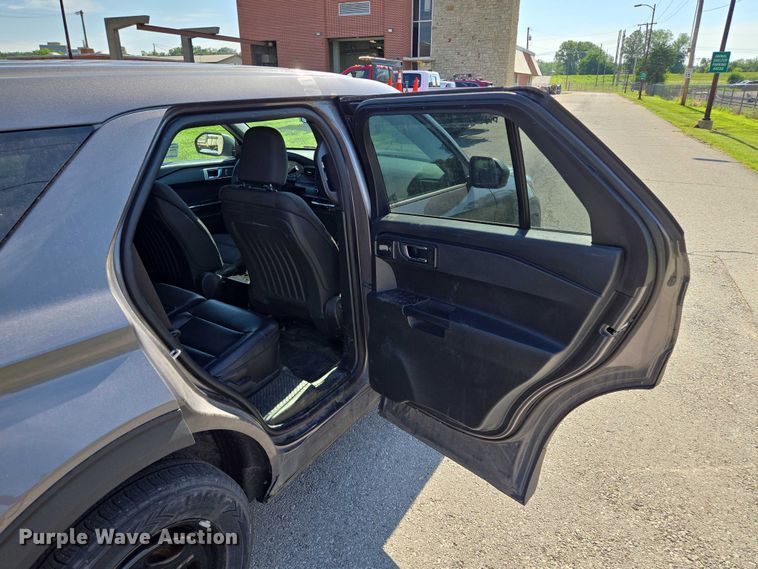 image for item EF1728 2020 Ford Explorer Police Interceptor SUV