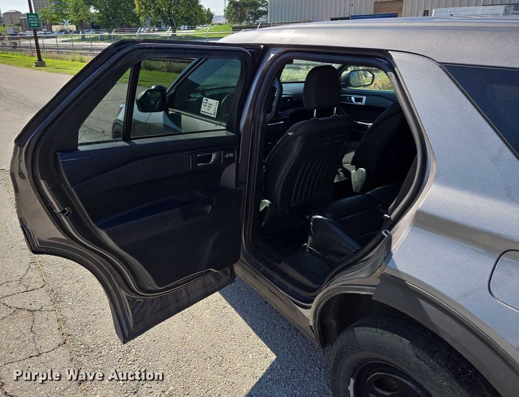 image for item EF1728 2020 Ford Explorer Police Interceptor SUV
