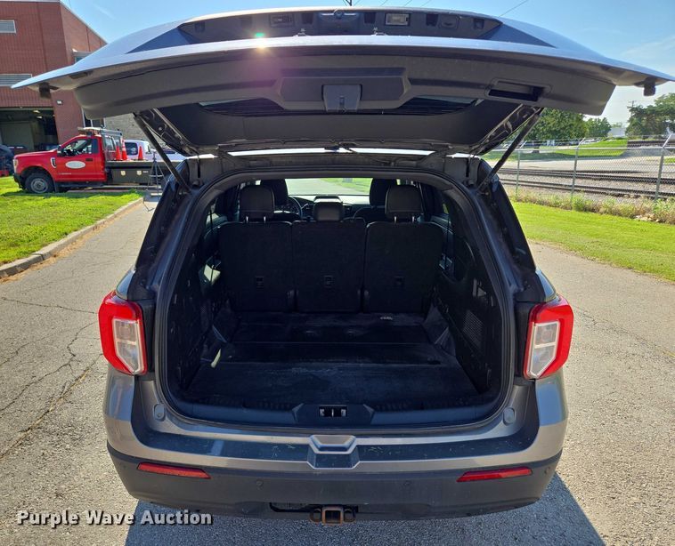 image for item EF1728 2020 Ford Explorer Police Interceptor SUV