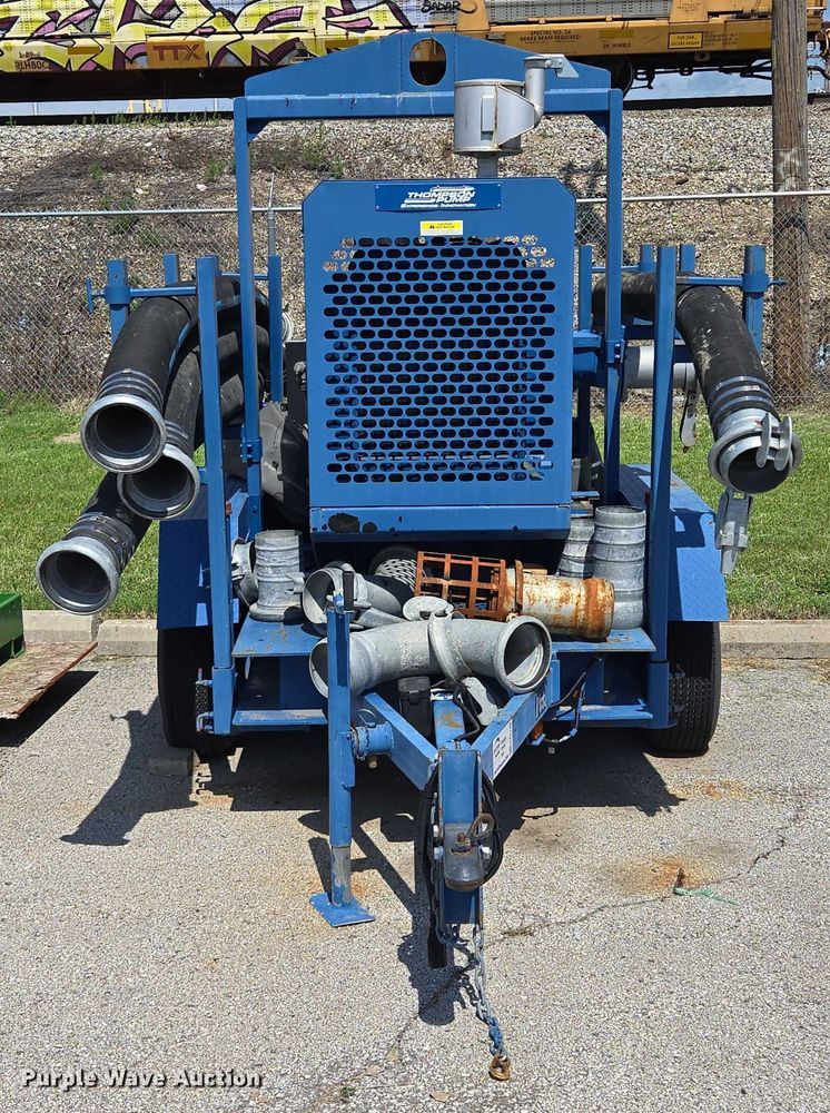 image for item EF1729 2005 Thompson pump trailer