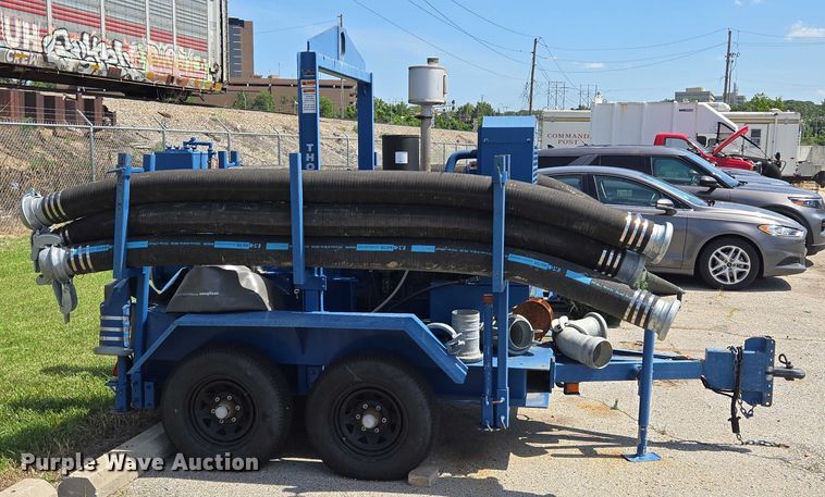 image for item EF1729 2005 Thompson pump trailer