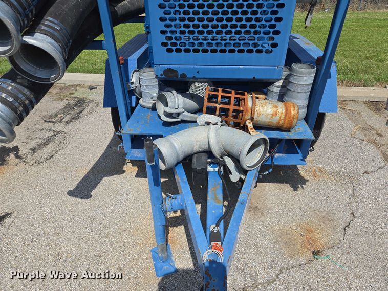 image for item EF1729 2005 Thompson pump trailer