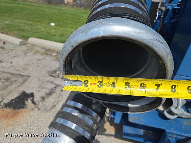 image for item EF1729 2005 Thompson pump trailer