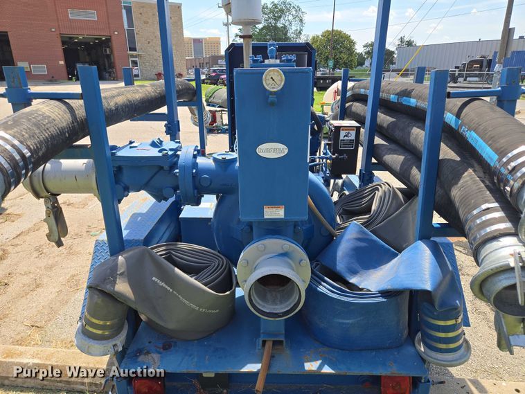 image for item EF1729 2005 Thompson pump trailer