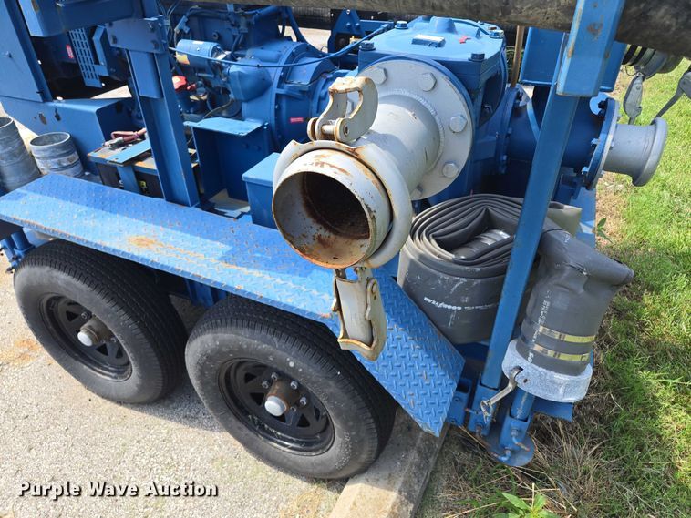 image for item EF1729 2005 Thompson pump trailer