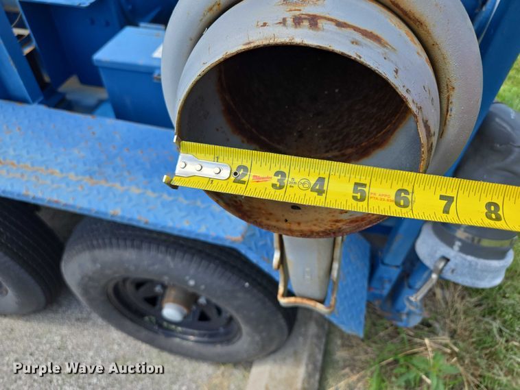 image for item EF1729 2005 Thompson pump trailer