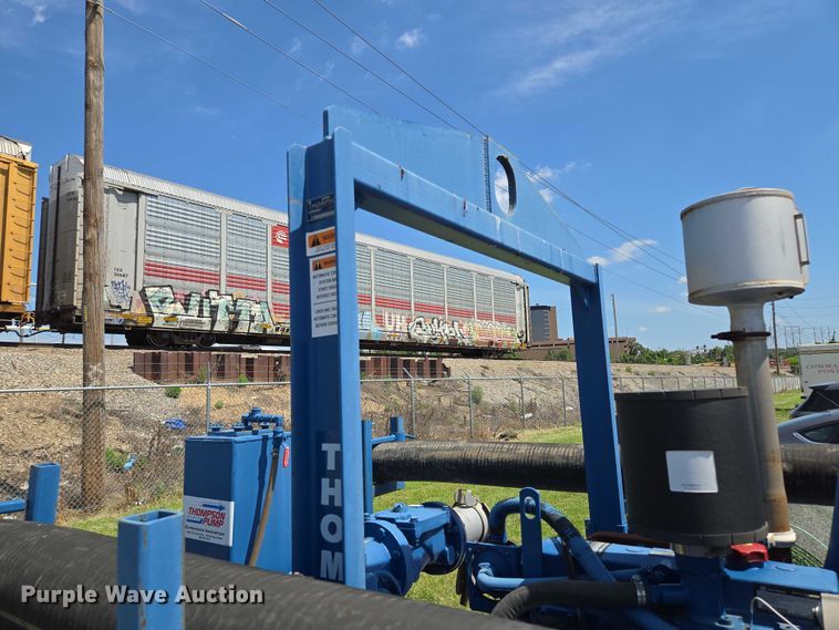 image for item EF1729 2005 Thompson pump trailer