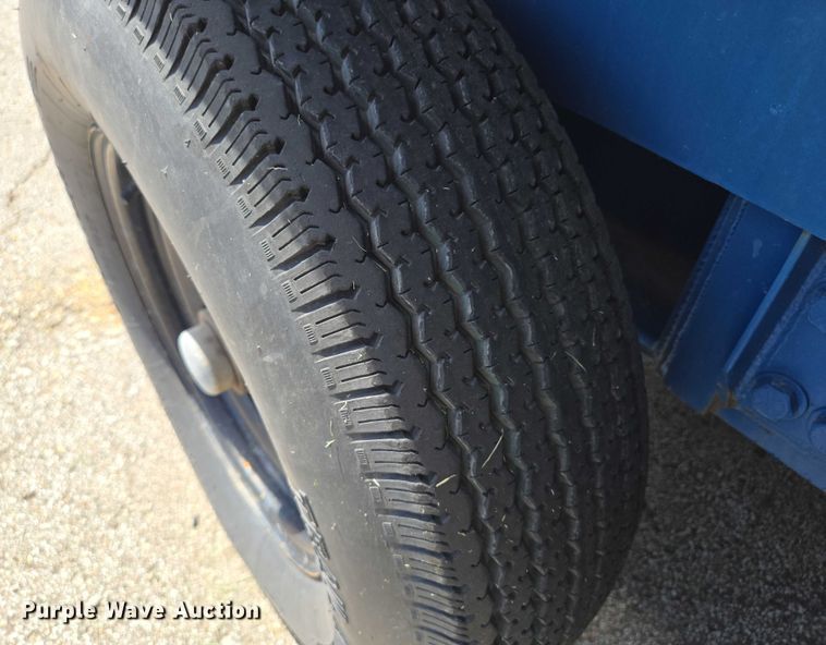 image for item EF1729 2005 Thompson pump trailer