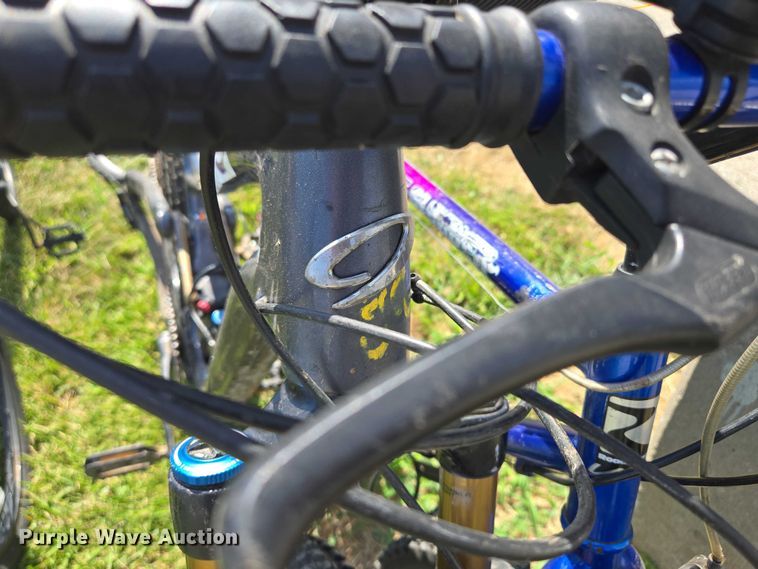 image for item EF1746 (7) bicycles 