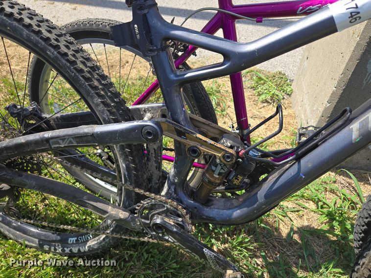 image for item EF1746 (7) bicycles 