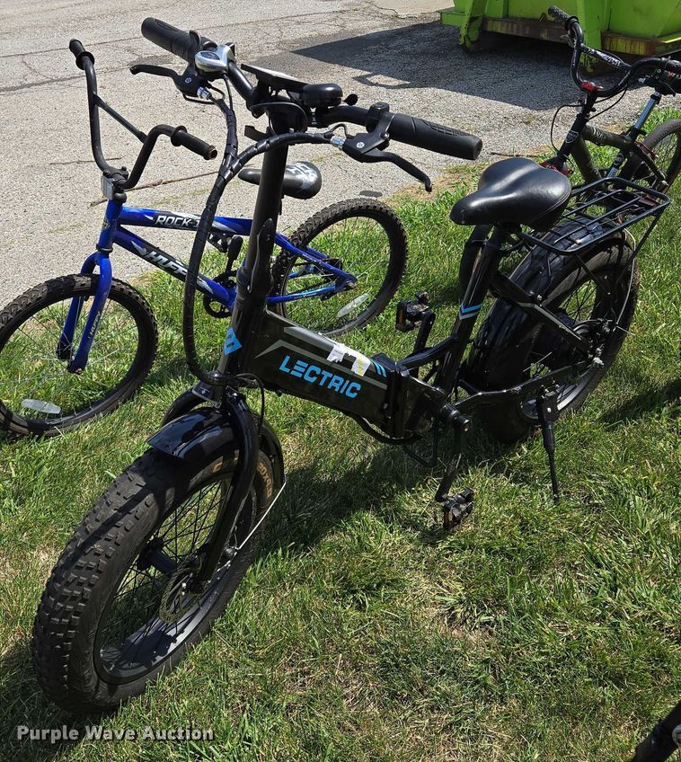 image for item EF1747 7 bicycles