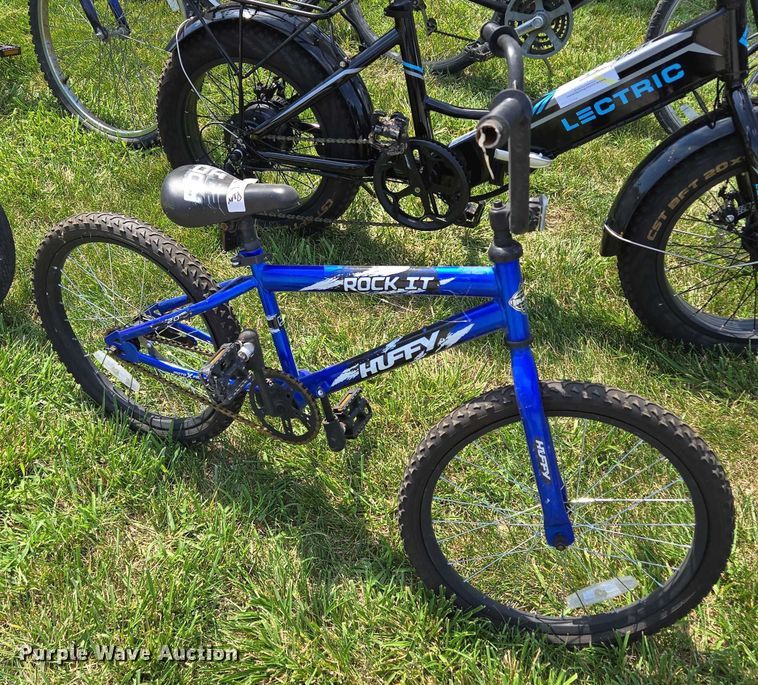 image for item EF1747 7 bicycles