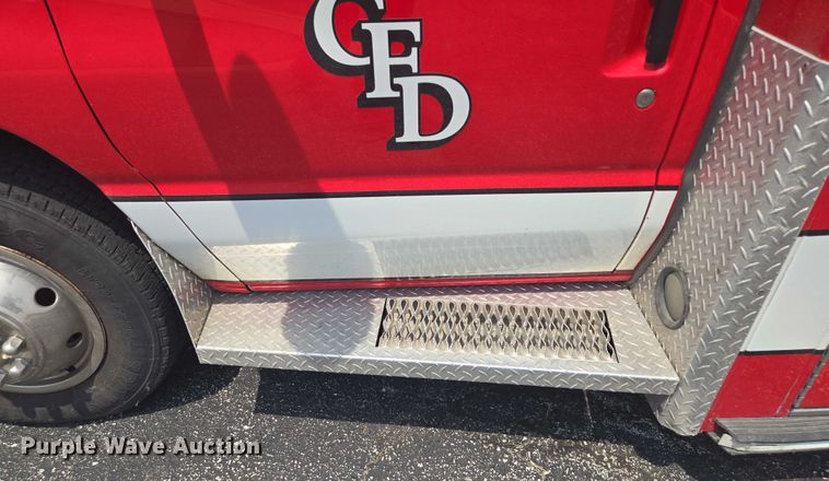 image for item EF1855 2006 Ford E450  ambulance