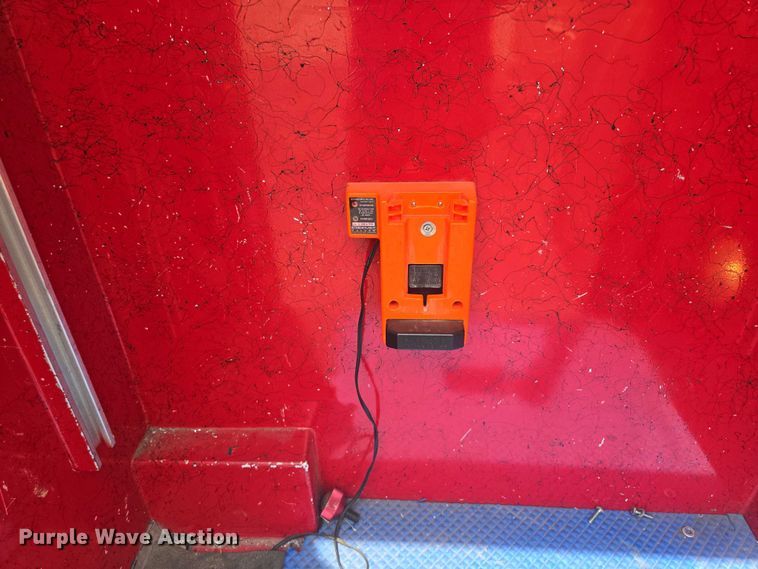 image for item EF1855 2006 Ford E450  ambulance