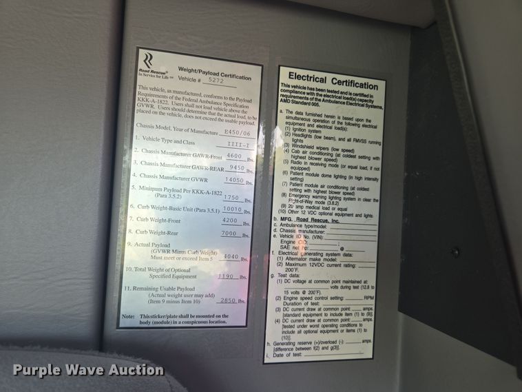 image for item EF1855 2006 Ford E450  ambulance