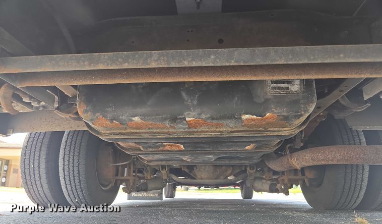 image for item EF1855 2006 Ford E450  ambulance