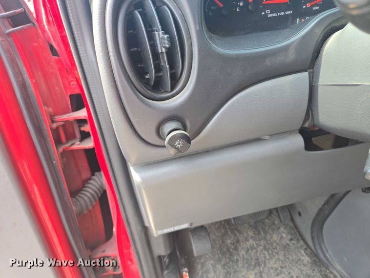 image for item EF1855 2006 Ford E450  ambulance