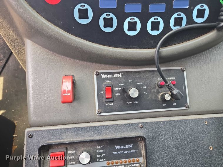 image for item EF1855 2006 Ford E450  ambulance