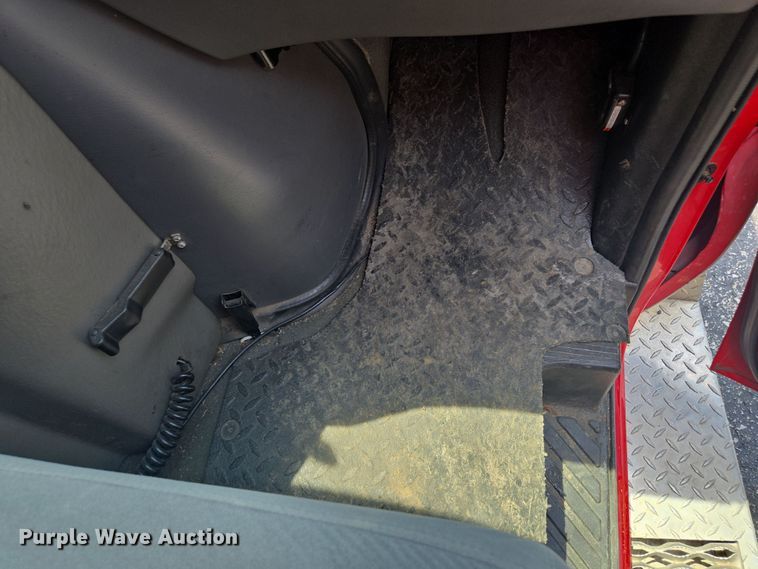 image for item EF1855 2006 Ford E450  ambulance