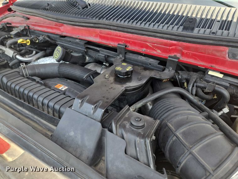 image for item EF1855 2006 Ford E450  ambulance