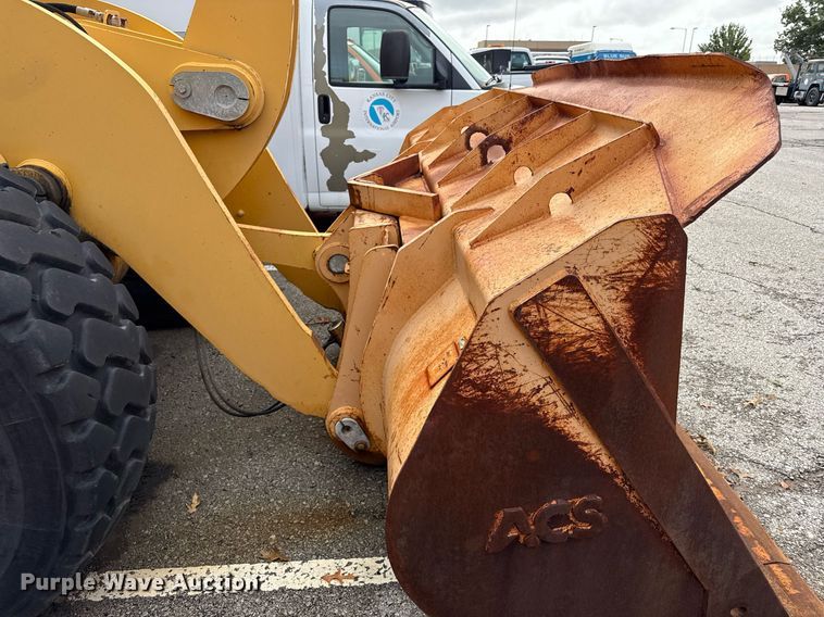 image for item EF1876 1999 John Deere 644H wheel loader