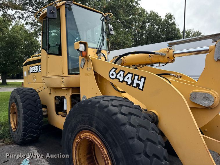 image for item EF1876 1999 John Deere 644H wheel loader