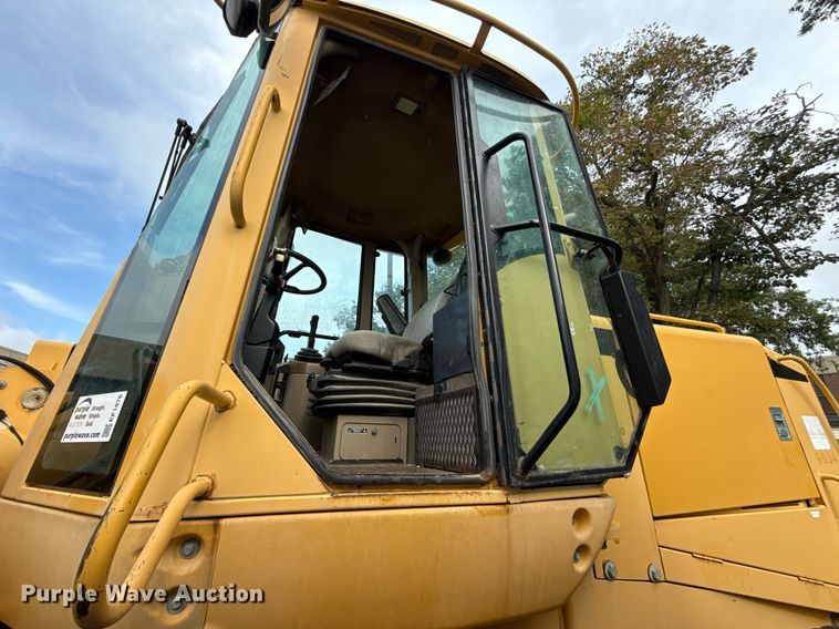 image for item EF1876 1999 John Deere 644H wheel loader