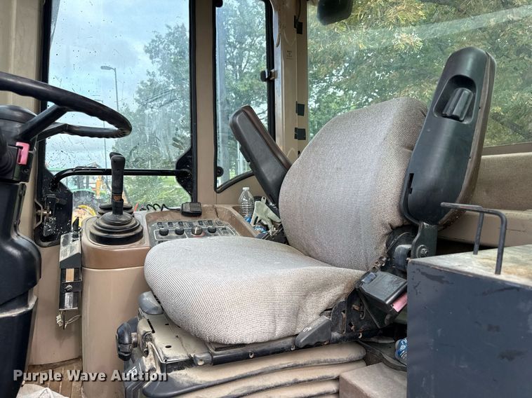 image for item EF1876 1999 John Deere 644H wheel loader