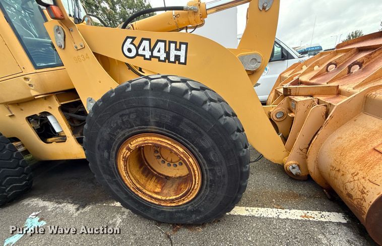 image for item EF1876 1999 John Deere 644H wheel loader