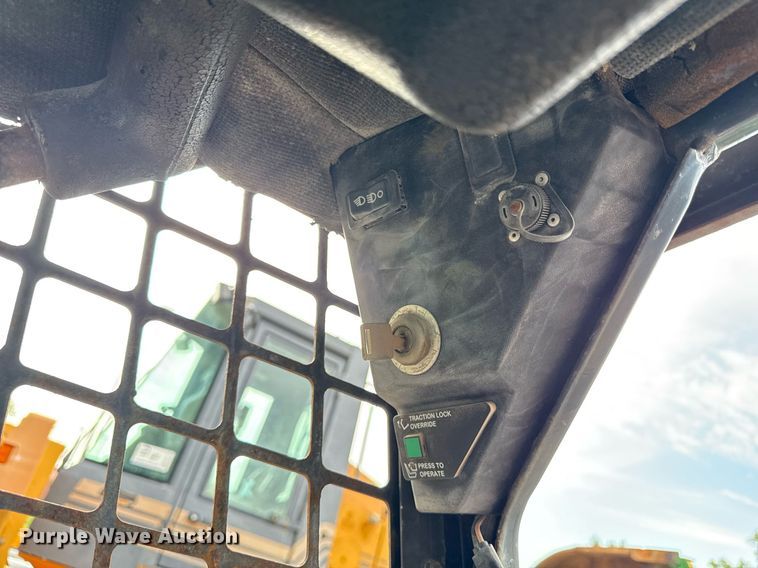 image for item EF1879 1996 Bobcat 873 skid steer loader