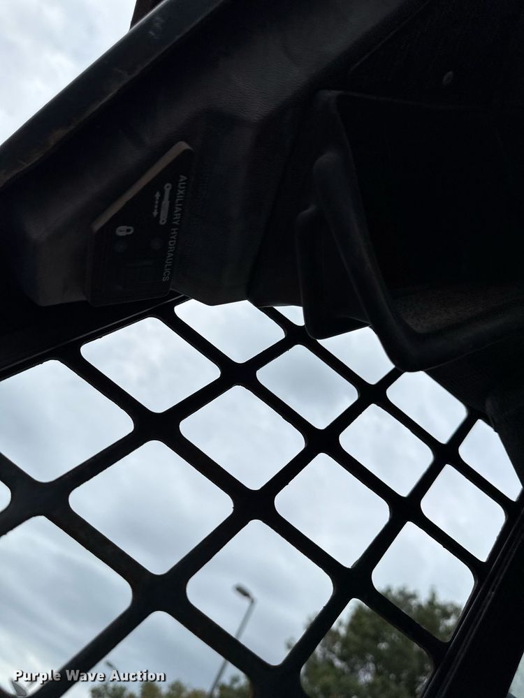 image for item EF1879 1996 Bobcat 873 skid steer loader