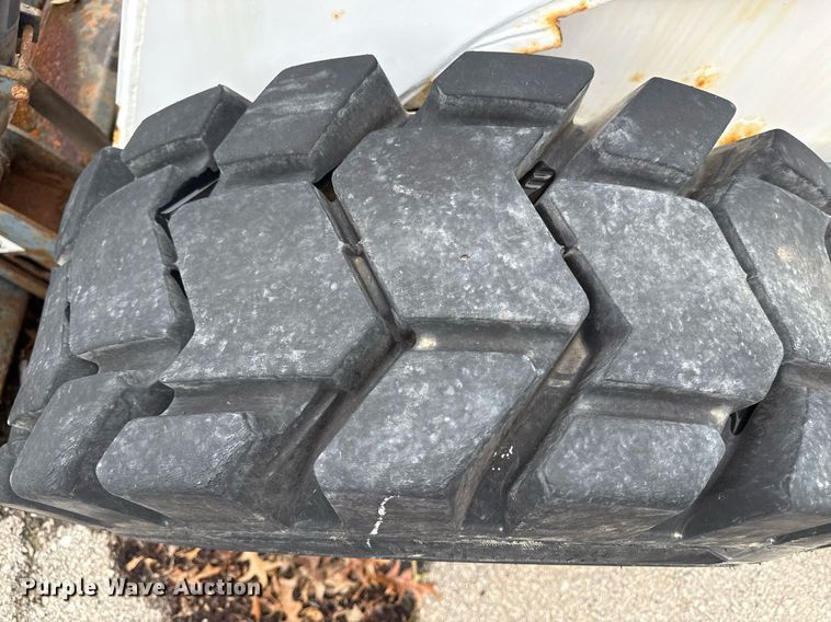 image for item EF1879 1996 Bobcat 873 skid steer loader