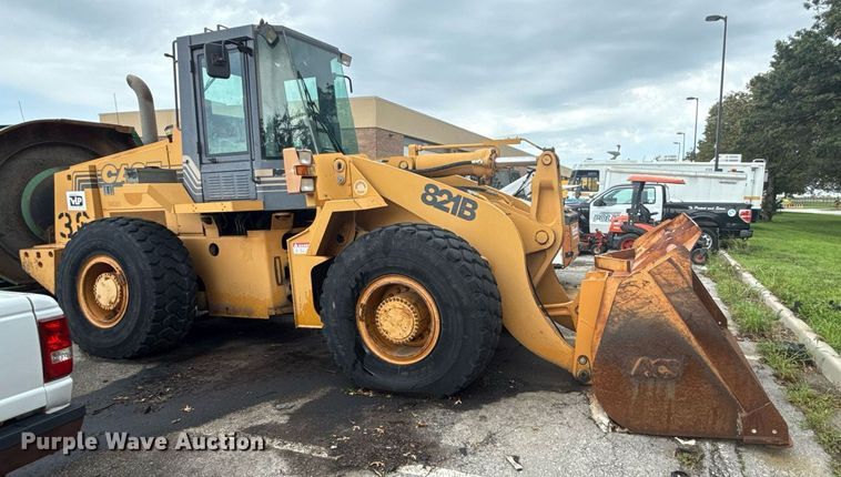 image for item EF1880 1998 Case 821B wheel loader