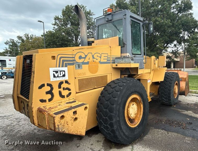 image for item EF1880 1998 Case 821B wheel loader
