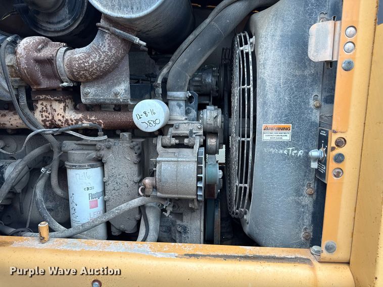 image for item EF1880 1998 Case 821B wheel loader