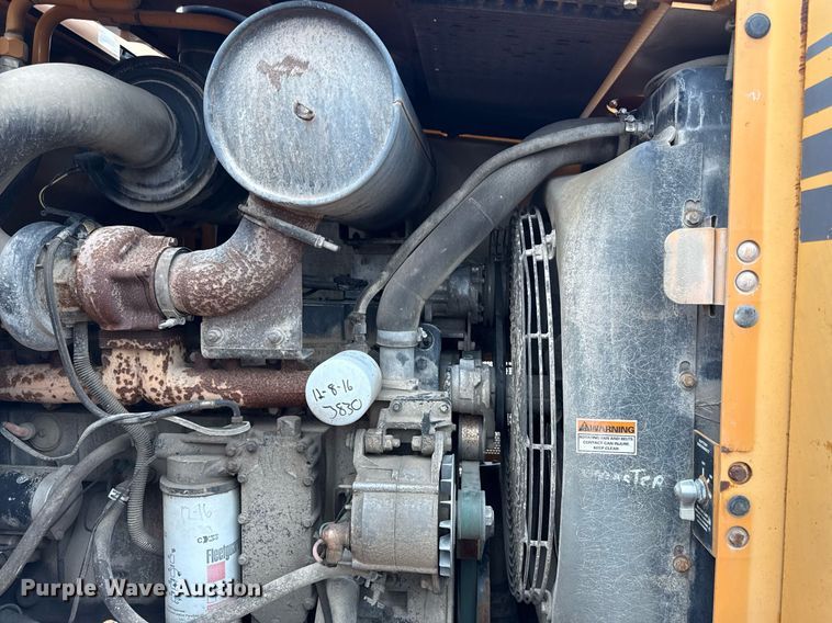 image for item EF1880 1998 Case 821B wheel loader