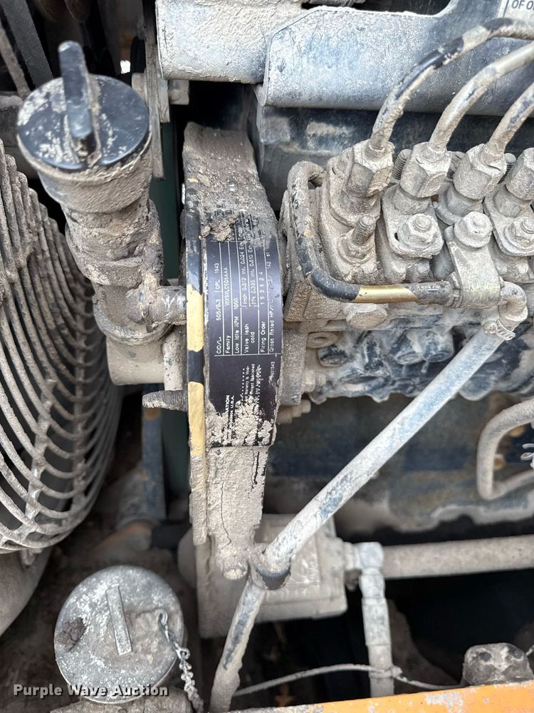 image for item EF1880 1998 Case 821B wheel loader