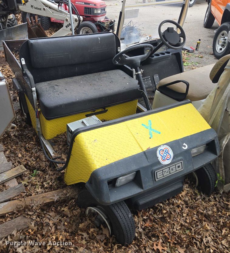 image for item EF1891 (2) EZ GO golf carts