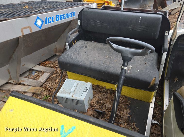 image for item EF1891 (2) EZ GO golf carts