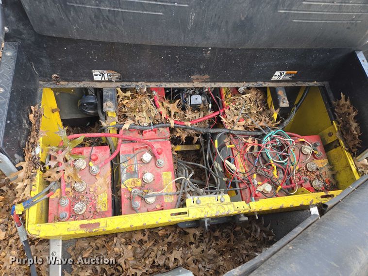 image for item EF1891 (2) EZ GO golf carts